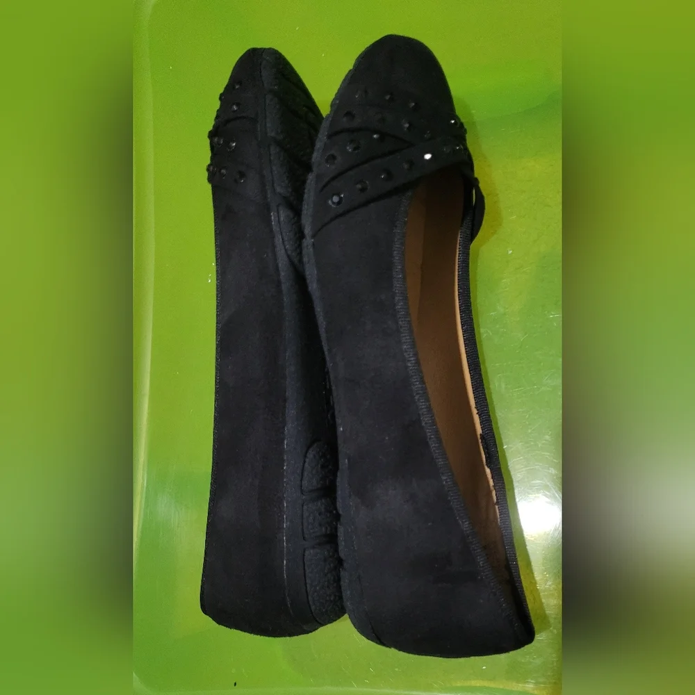 Rialto Black Women's Flats - Picture 8 of 12